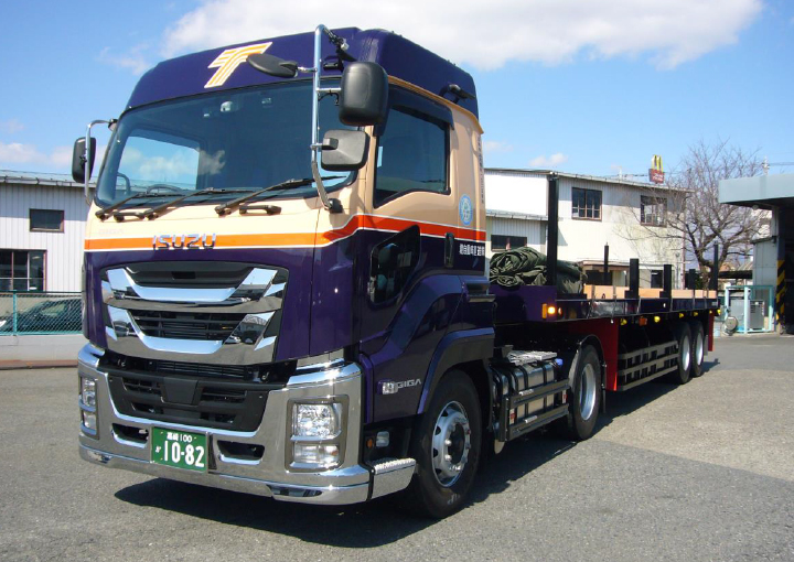 大型トレーラー